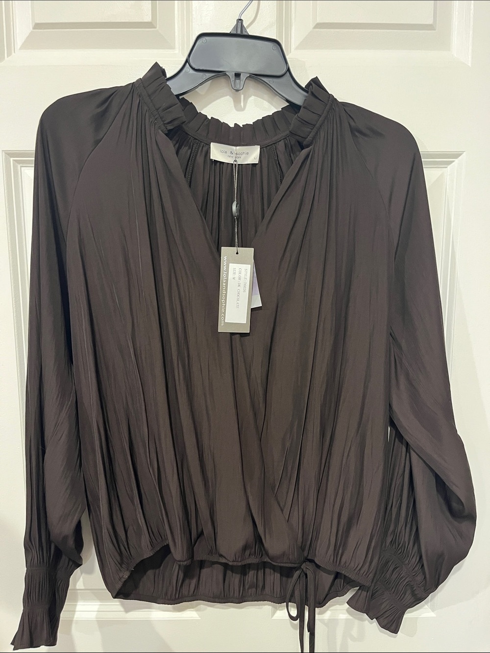 Lola & Sophie Women's Dark Brown Pleated V-Neck Long-Sleeve Blouse m nwt